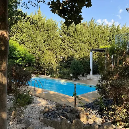 Maria Villa Neo Chorio